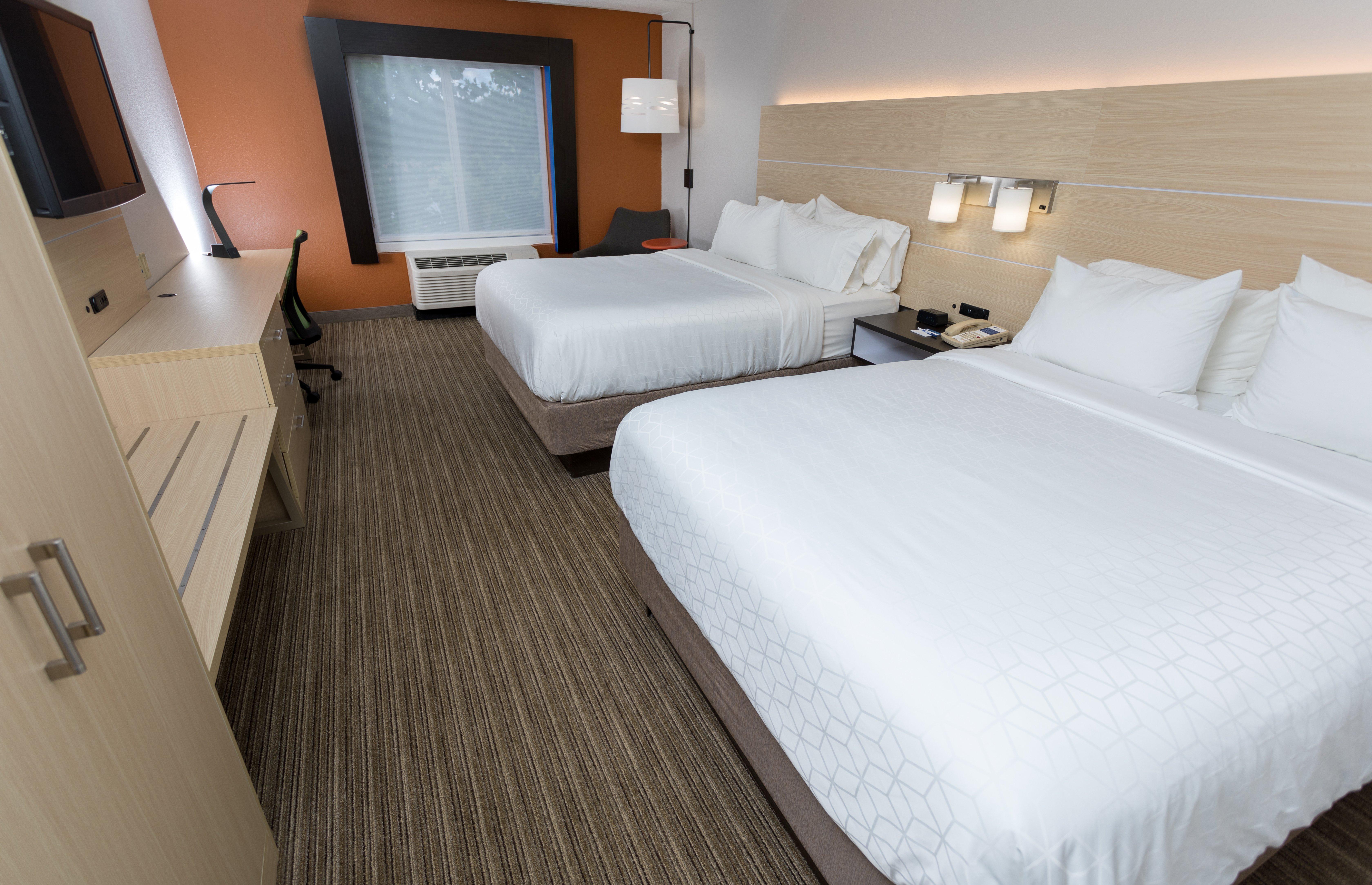 Holiday Inn Express Hotel & Suites Athens By Ihg Exterior photo