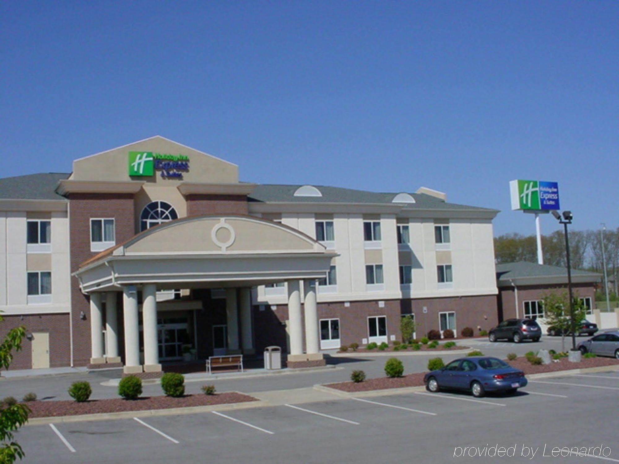 Holiday Inn Express Hotel & Suites Athens By Ihg Exterior photo